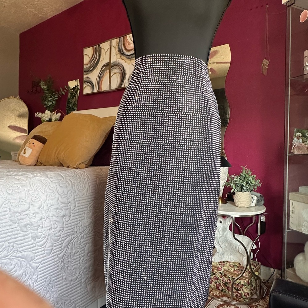 Windsor Gray Sequin Midi Pencil Skirt